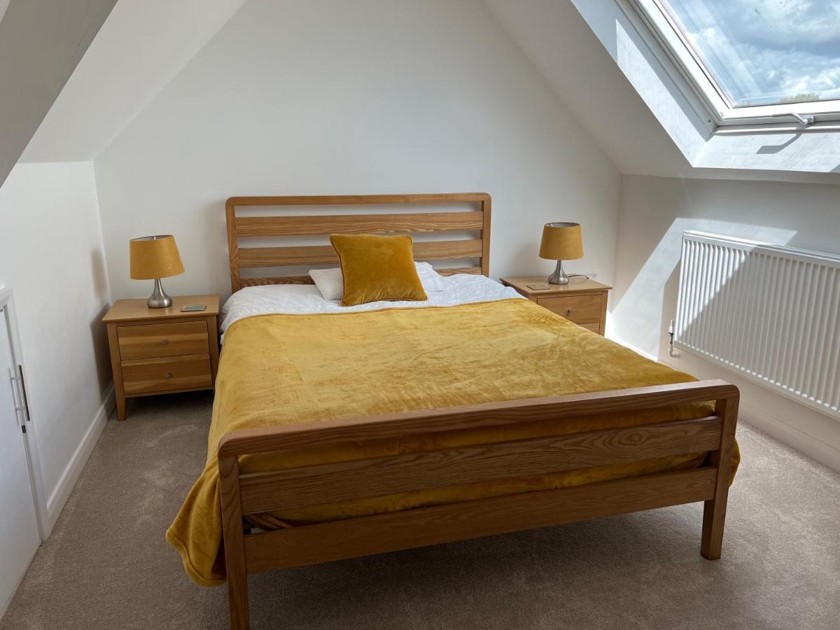 Gower Getaway - Parking & Ensuite Swansea Exterior foto
